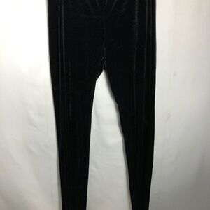 Women’s Black Velvet Pants. 32/31.